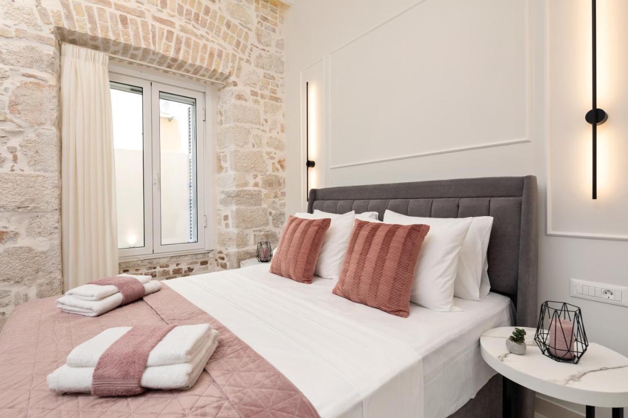 Modern-Vintage Old Town Suites Corfu  Екстериор снимка