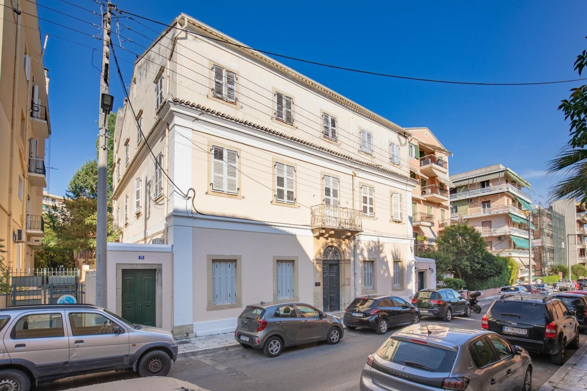 Modern-Vintage Old Town Suites Corfu  Екстериор снимка